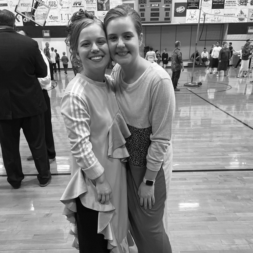 •m e e t me• - Picture 3 of 6